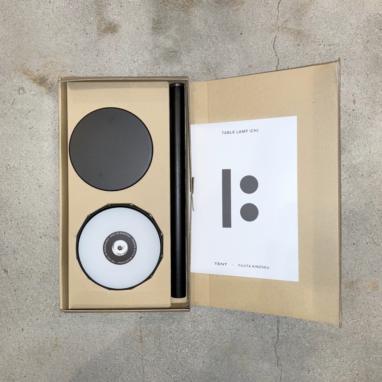 《Made in Japan ミニマルな電池式テーブルランプ》| TABLE LAMP ICHI