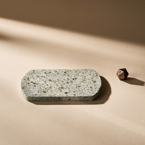 《大谷石の香皿とブロンズ製の香立て》Oya Incense Set(オオヤ インセンス セット) | NAGAE+(ナガエプリュス)