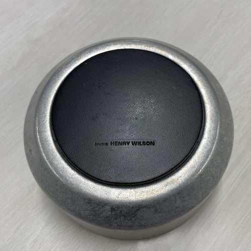 《アルミ鋳物製のオイルバーナー(アロマディフューザー)》 Aluminium Oil Burner | Studio Henry Wilson