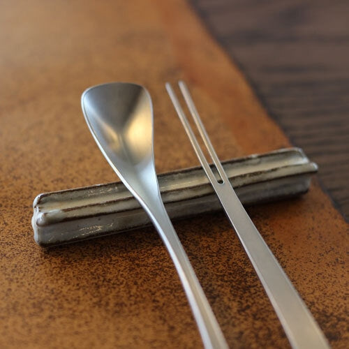 《漆でコーティングした越前和紙のテーブルマット》UruWashi-sheet A3判(420x300mm)