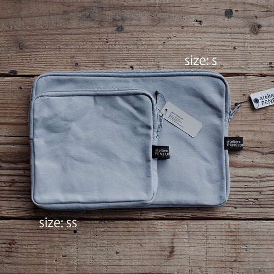 《10号帆布の小型ポーチ(S:B5サイズ)4色》Hold Pouch ホールドポーチ(S) | ateliers PENELOPE