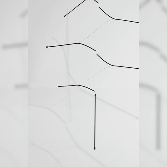 《ステンレスとガラスチューブのシンプルなモビール》energy flow Black|tempo