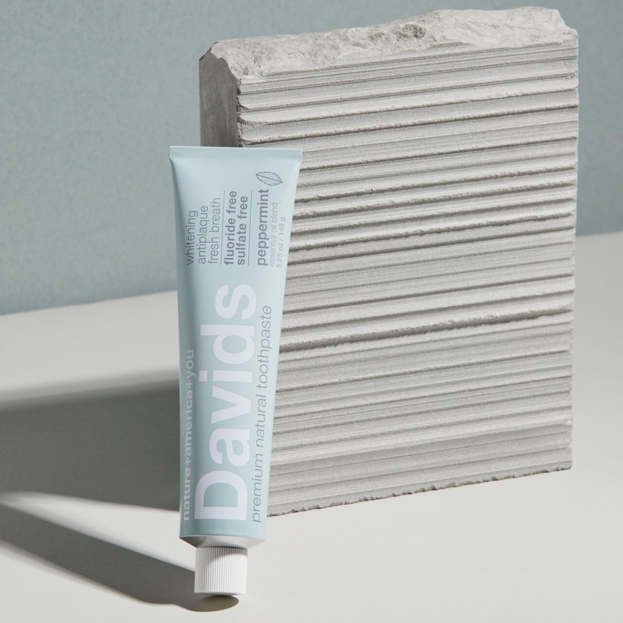 《天然原料ベースのホワイトニング歯磨き粉》ホワイトニングトゥースペースト(ペパーミント)|Davids