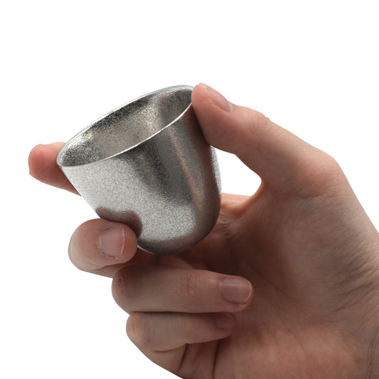 《シンプルな錫のお猪口》シンプルデザイン・スタッキング・普段使い | NAGAE+