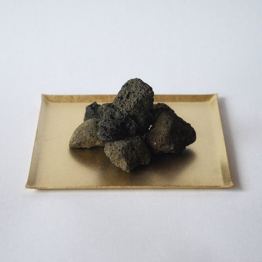 《アロマディフーザーに使えるちょうどいいサイズの溶岩石100g》a.278オリジナル