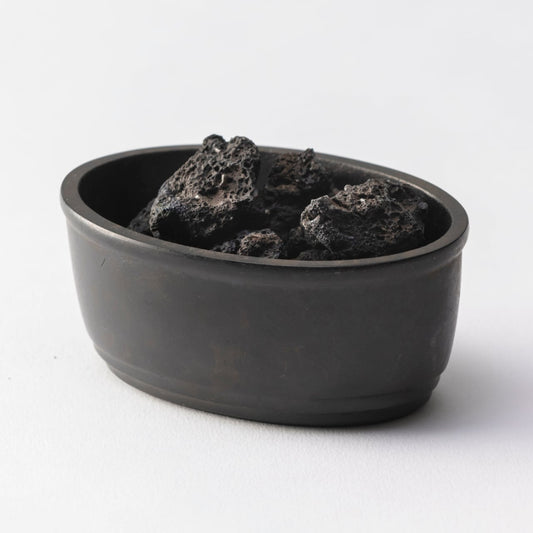 《溶岩石と真鍮鋳物のアロマ・ディフューザー》鋳銅 溶岩石楕円香器 | 銀雅堂