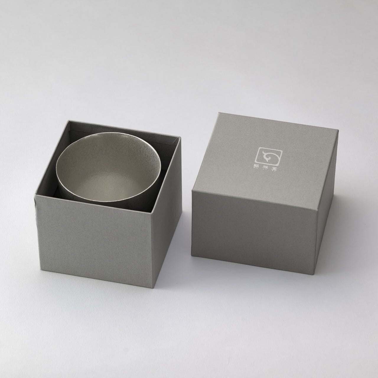 《錫(純度99.99%)の酒器・ロックグラス》静波ロックグラス|銀雅堂(ぎんがどう)