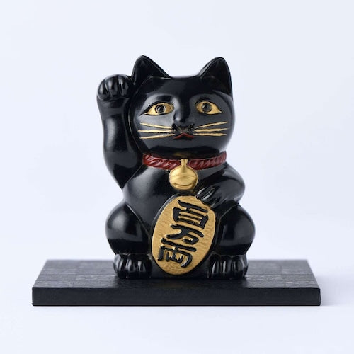 《鋳物製の招き猫（３色：黒・白・赤）》開運厄除け招き猫｜銀雅堂