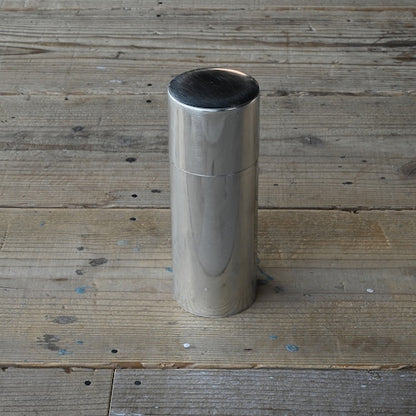 《ブリキ製の丸缶（細長）》丸缶（細長）| SyuRo