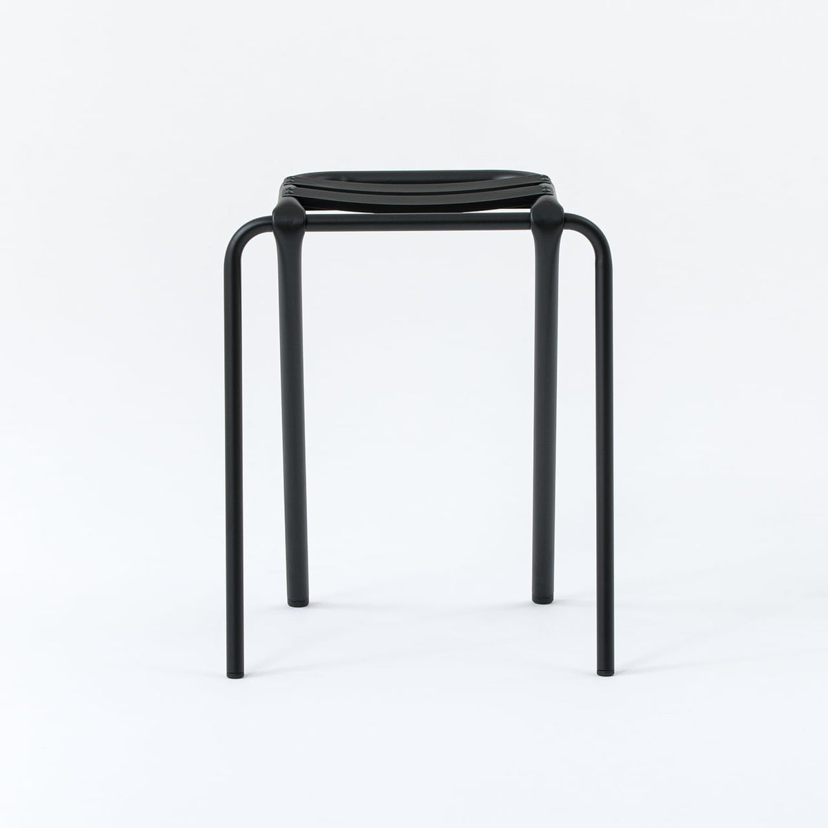 《スチール＆アルミ製のスツール（LOW）》BENT LOW STOOL | DUENDE