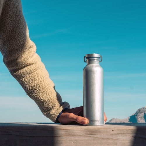 《スイス製・エコで軽量なアルミ製ウォーターボトル【0.75L】3色》アルミオリジナル 0.75L | SIGG