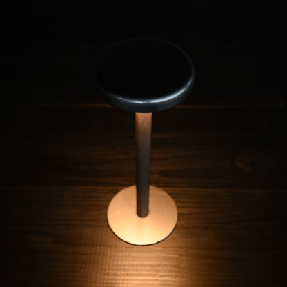 《Made in Japan ミニマルな電池式テーブルランプ " INDUSTRIAL"》| TABLE LAMP ICHI INDUSTRIAL