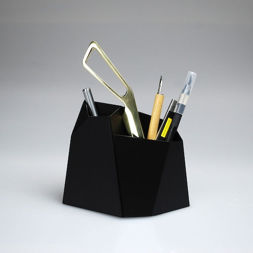 《鉄のペンスタンド》ジオメトリックでアーバンなデザインのペンスタンド（Lサイズ）｜Oyster（オイスター）ペンスタンド