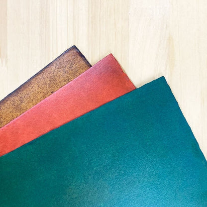 《漆でコーティングした越前和紙のテーブルマット》UruWashi-sheet A3判（420x300mm）