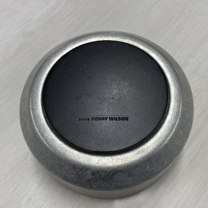 《アルミ鋳物製のオイルバーナー（アロマディフューザー）》 Aluminium Oil Burner | Studio Henry Wilson