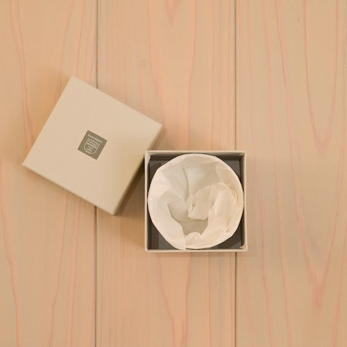 《白磁の汲みだし茶碗 Sサイズ》Kumidashi(S) | yumiko iihoshi porcelain