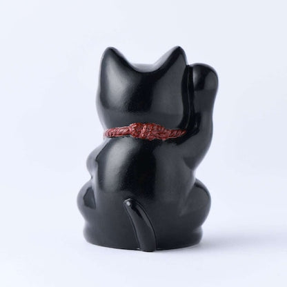 《鋳物製の招き猫（３色：黒・白・赤）》開運厄除け招き猫｜銀雅堂