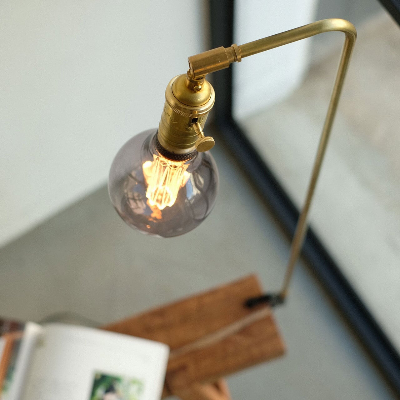 《場所を選ばず灯りを添える、真鍮のクランプランプ。》Barden Clamp Lamp| WEST VILLAGE TOKYO