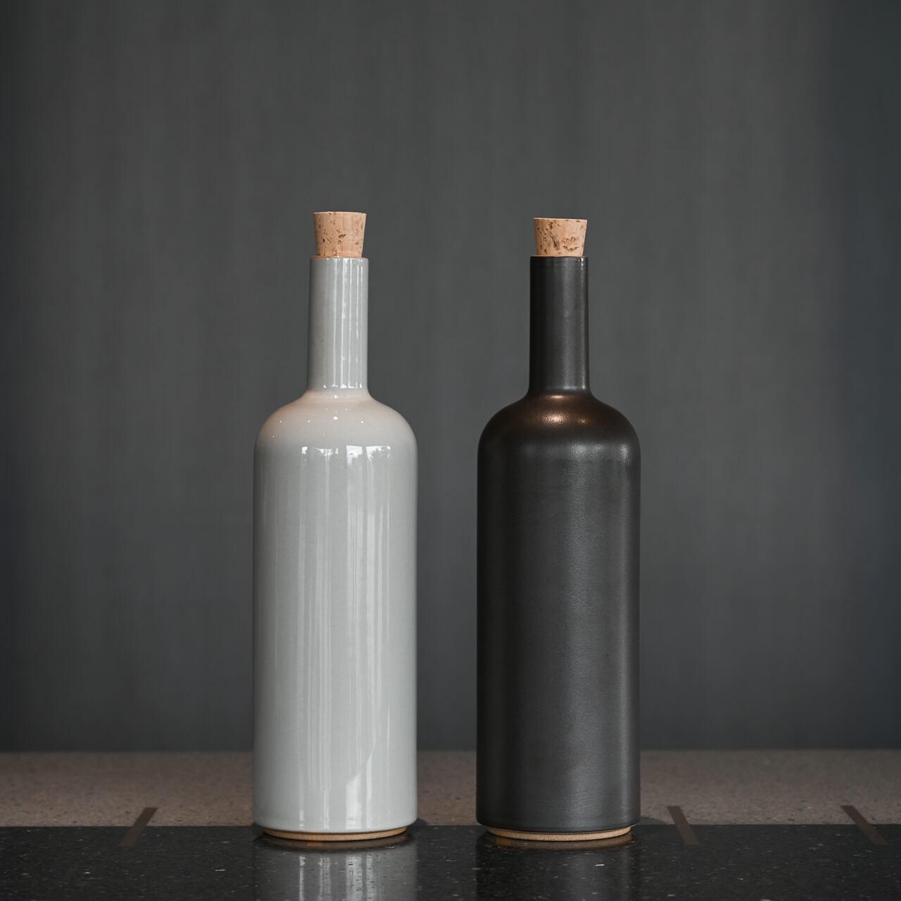 《HASAMI PORCELAIN ORIGINAL 【Bottle 85×300mm/Black】》| HASAMI PORCELAIN