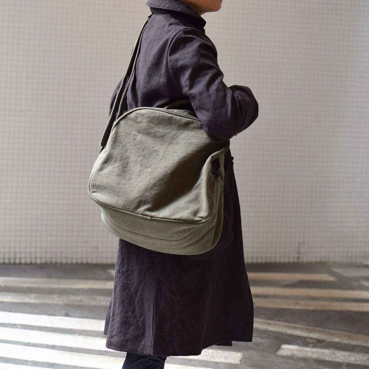 《フレンチミリタリーコットンのボストン型トート（3色）》Ride（ライド／BG294） | ateliers PENELOPE