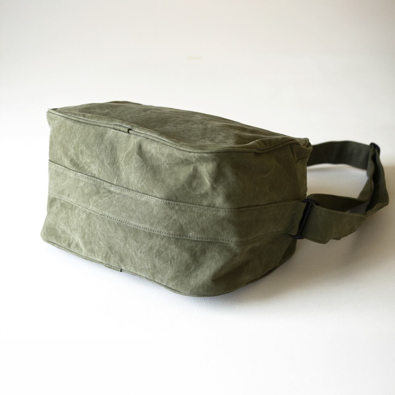 《フレンチミリタリーコットンのボストン型トート（3色）》Ride（ライド／BG294） | ateliers PENELOPE