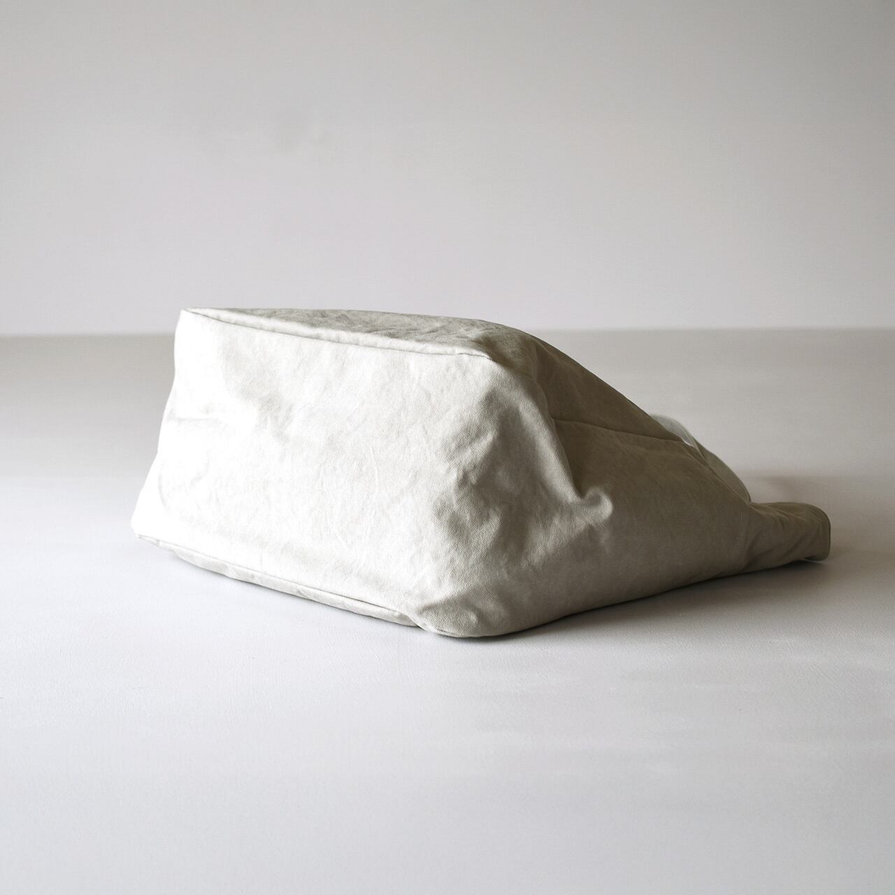 《フレンチミリタリーコットンのシンプルトートバッグ（3色）》Cecil（セシル／BG303） | ateliers PENELOPE