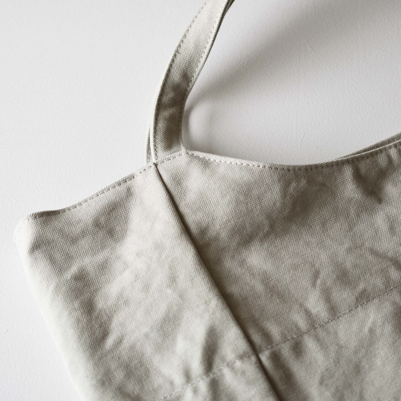 《フレンチミリタリーコットンのシンプルトートバッグ（3色）》Cecil（セシル／BG303） | ateliers PENELOPE