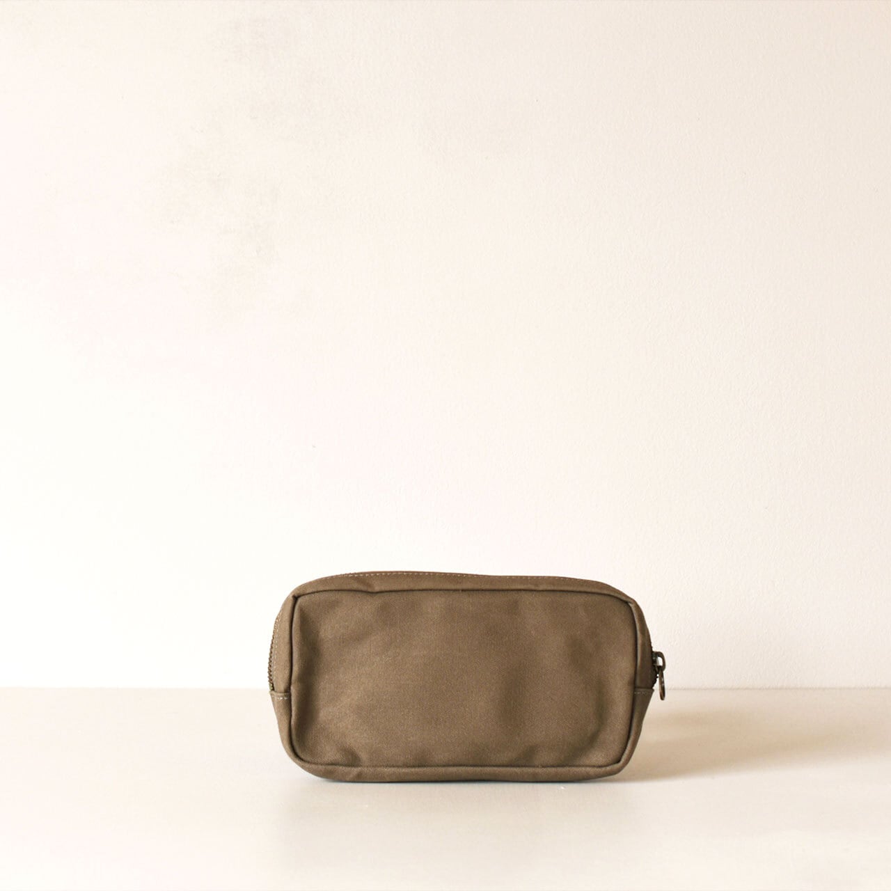 《10号帆布のハンディポーチ 3色》Handy Pouch | ateliers PENELOPE