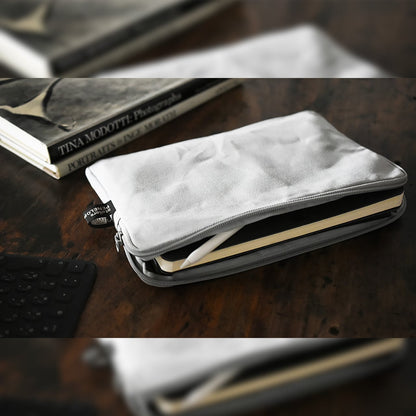 《10号帆布の小型ポーチ（S：B5サイズ）4色》Hold Pouch ホールドポーチ（S） | ateliers PENELOPE