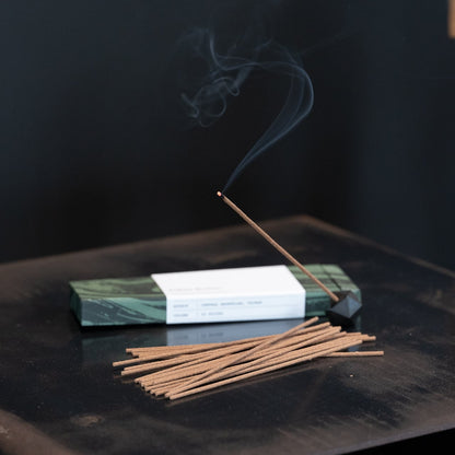 《香木と繋ぎの木のみで作られる天然木のお香》 Taiwanene Hinoki（台湾産ヒノキ) |Subtle Bodies