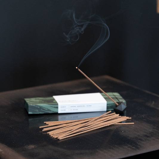 《香木と繋ぎの木のみで作られる天然木のお香》 Taiwanene Hinoki（台湾産ヒノキ) |Subtle Bodies