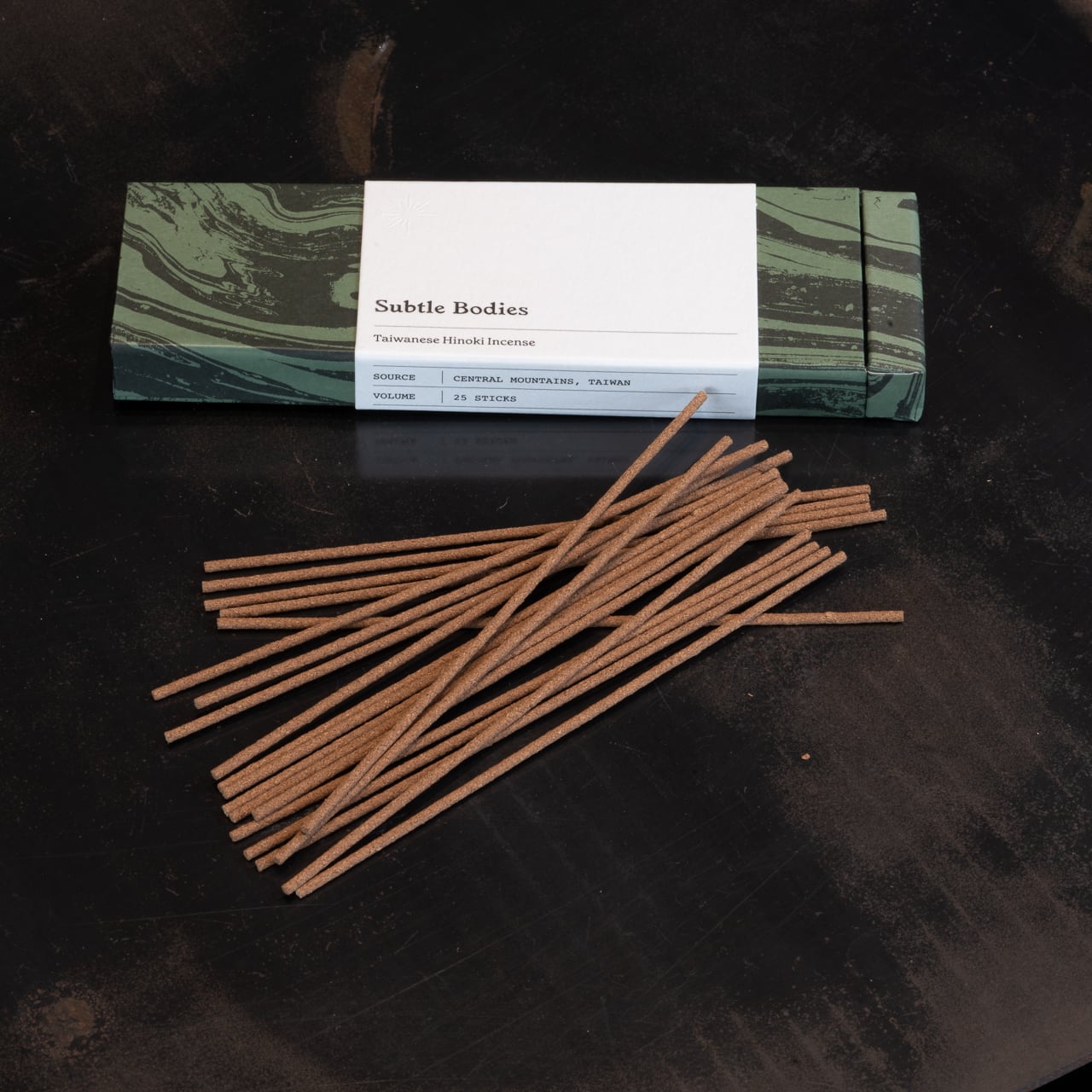 《香木と繋ぎの木のみで作られる天然木のお香》 Taiwanene Hinoki（台湾産ヒノキ) |Subtle Bodies