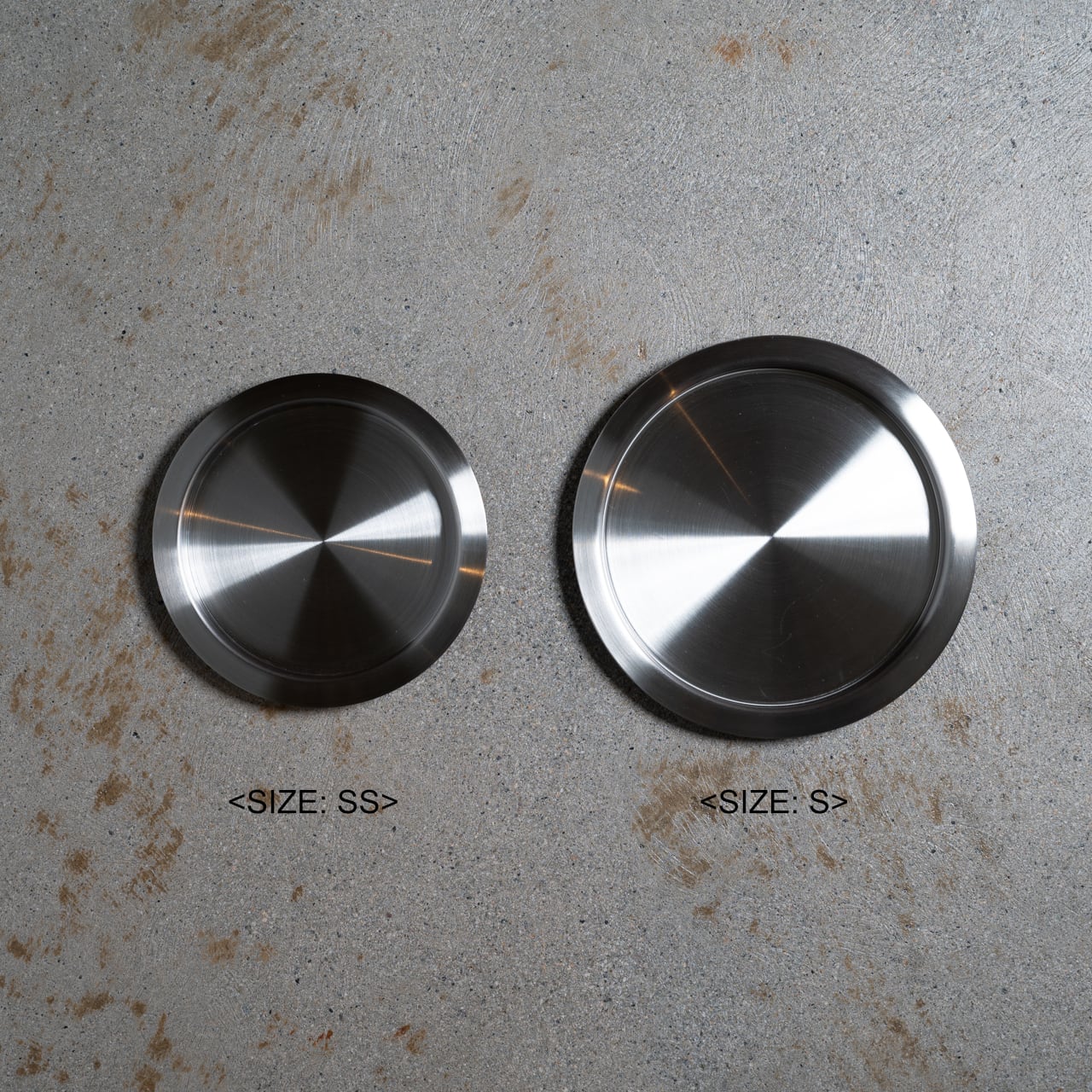 《ステンレス製のコースター/プレート/トレイ Sサイズ》stainless coaster S | yumiko iihoshi porcelain