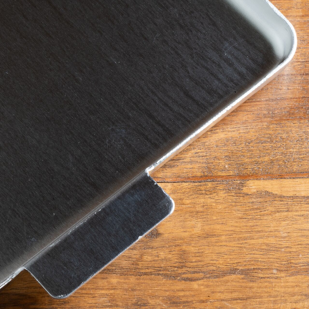 《アルミ製のトレイ "スクエア" □240mm 》aluminum tray "square" | yumiko iihoshi porcelain