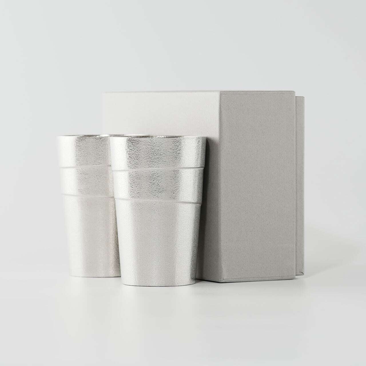 《錫（純度99.99%）の酒器・ビールタンブラー2個セット》静波 ビールタンブラー（2個セット）｜銀雅堂