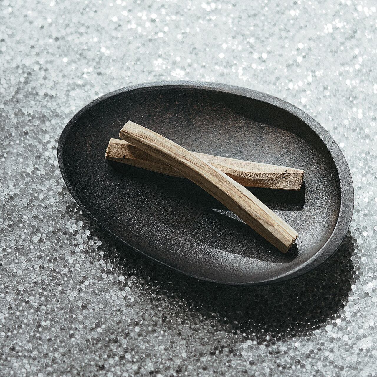 《真鍮鋳物のマルチトレイのブラック仕様》Abalone shell black｜NAGAE+（ナガエプリュス）