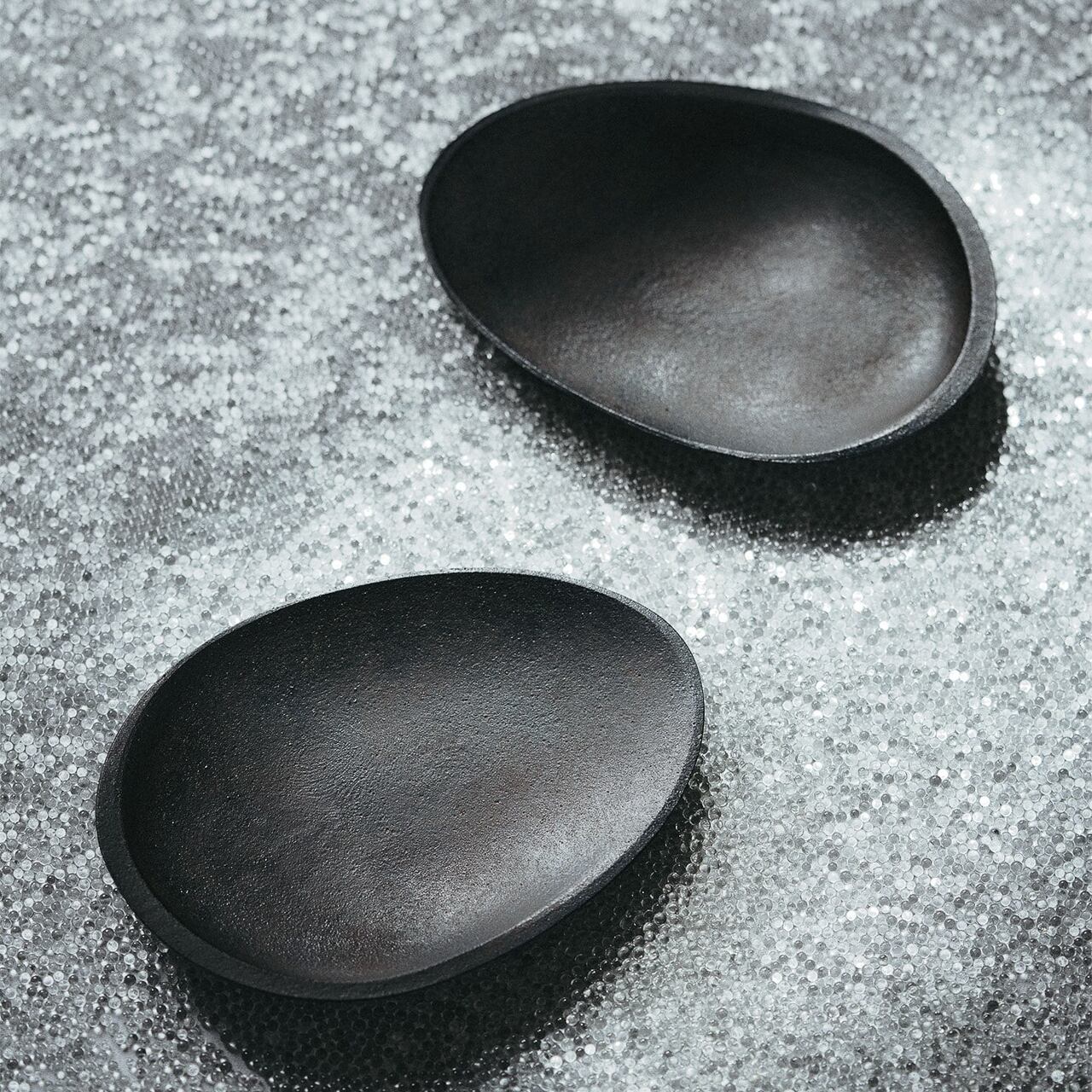 《真鍮鋳物のマルチトレイのブラック仕様》Abalone shell black｜NAGAE+（ナガエプリュス）