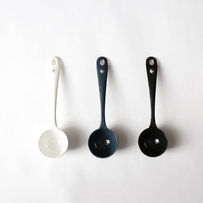 《琺瑯のコーヒーメジャースプーン 白/黒/ネイビー》TSUBAME Coffee measuring spoon | GLOCAL STANDARD PRODUCTS