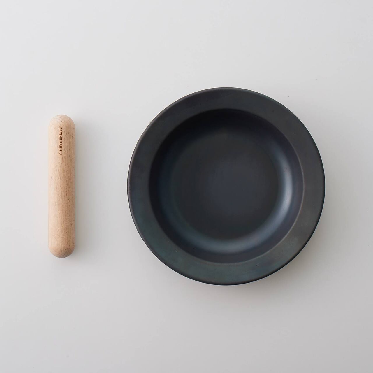 《お皿としてそのまま使える鉄製フライパン＆ハンドルセット Mサイズ》フライパンジュウ | FRYING PAN JIU