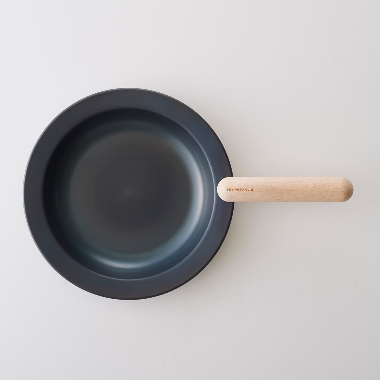 《お皿としてそのまま使える鉄製フライパン＆ハンドルセット Lサイズ》フライパンジュウ | FRYING PAN JIU