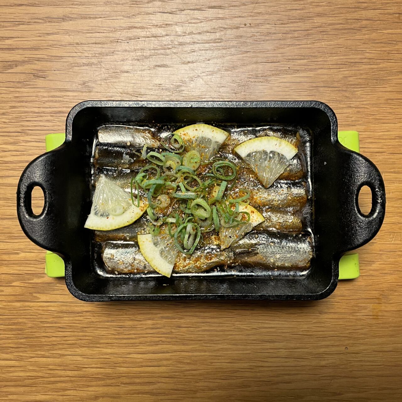 《キャストアイアン（鋳鉄）の小さな長方形の器》レクタングル ミニ サーバー | LODGE