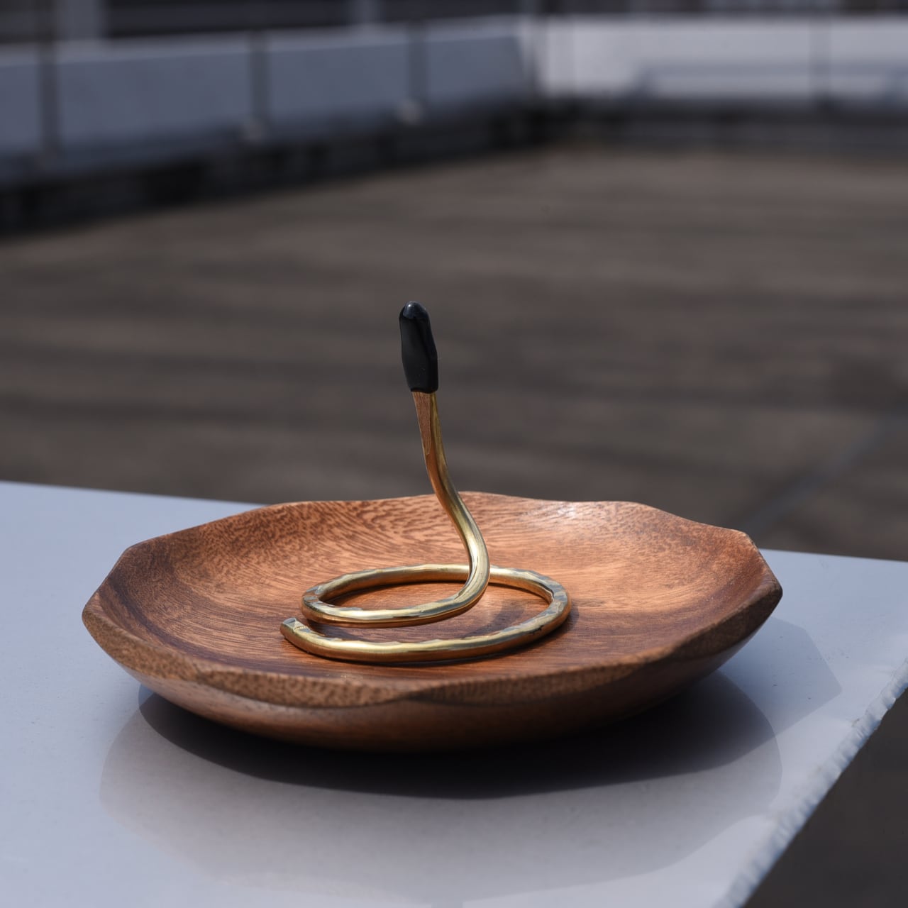 《ハンドメイド・真鍮製 蚊取り線香スタンド・蚊遣り（商品写真中の木製トレイは付属品です）》ハンドメイド・ジュエリーショップ muu jewelry works.