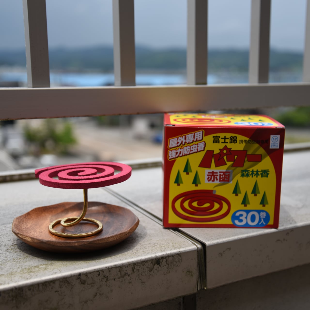 《ハンドメイド・真鍮製 蚊取り線香スタンド・蚊遣り（商品写真中の木製トレイは付属品です）》ハンドメイド・ジュエリーショップ muu jewelry works.