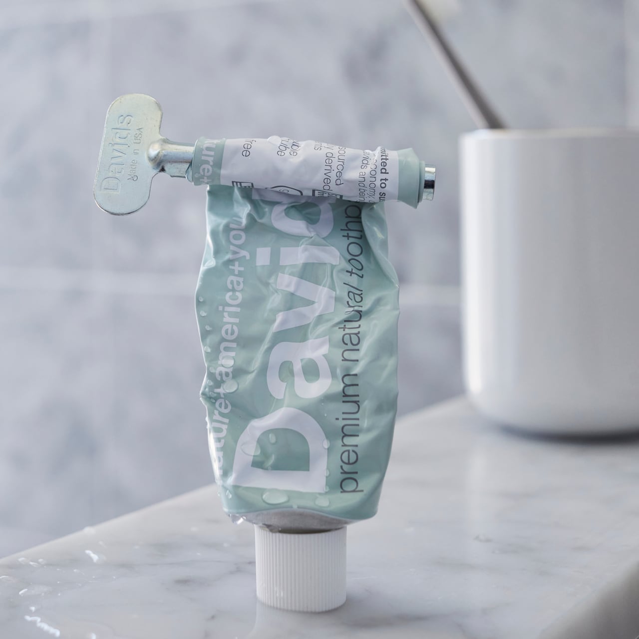 《天然原料ベースのホワイトニング歯磨き粉》ホワイトニングトゥースペースト（ペパーミント）｜Davids