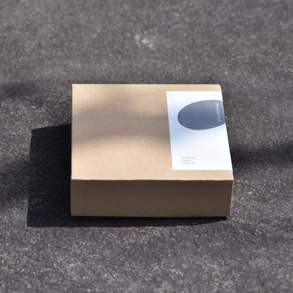 《自然石のような陶製のアロマディフューザー》pottery stone diffuser | elemense