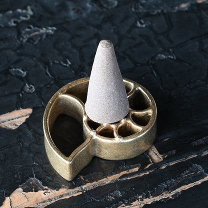 《オウムガイをモチーフにした真鍮鋳物のお香立て》Brass Incense holder "Nautilus（ノーチラス）”｜a.278オリジナル