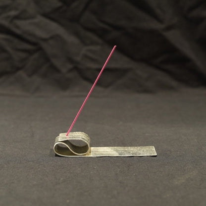 《曲げてアレンジ・錫のインセンスホルダー》a.278オリジナル