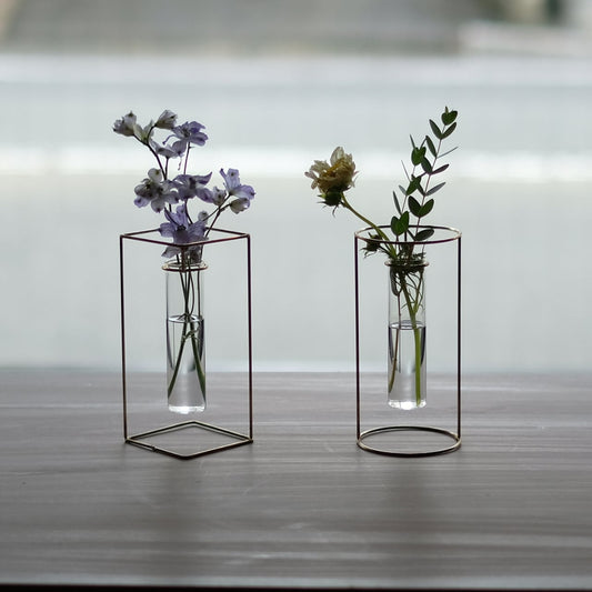 《真鍮フレームとガラス管の一輪挿し》PIKE stand brass vase | WEST VILLAGE TOKYO