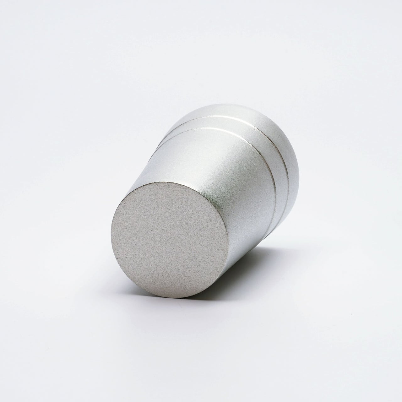 《錫（純度99.99%）の酒器・タンブラー（USパイント：475ml）》静波タンブラーL｜銀雅堂（ぎんがどう）