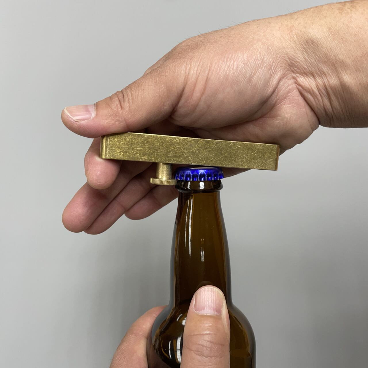 《真鍮のボトルオープナー Brass bottle opener》a.278オリジナル